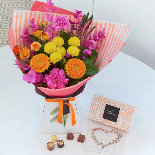 Trending Summer Gift Set (Includes Chocolate's & Card)