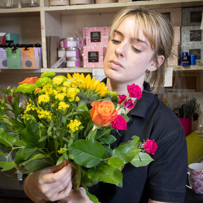 A Rainbow of Roses Large Gift Box